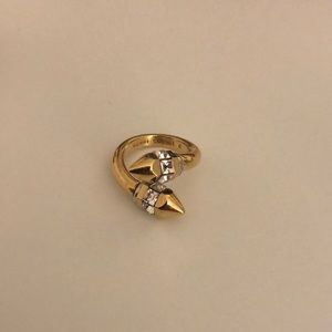 Henri Bendel ring